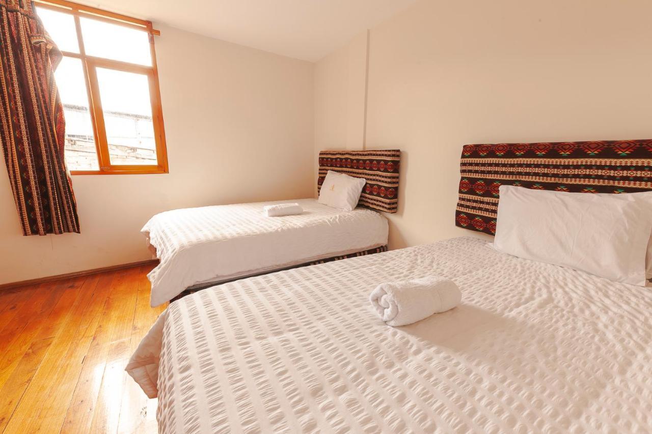 Los Ponchos Inn Apartasuite Otavalo Buitenkant foto